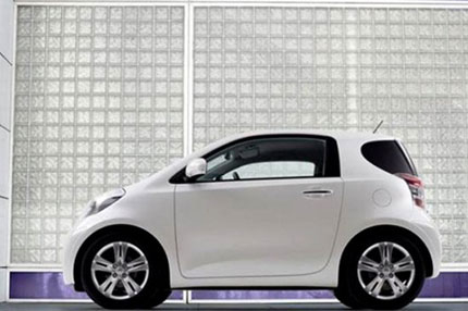 Toyota ще предложи в Щатите iQ  