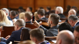 е в четвъртък която подкрепя членството на Украйна в НАТО