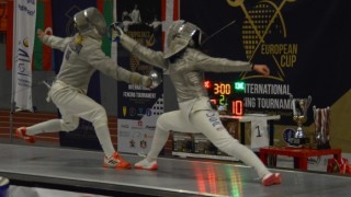 Българските сабльори взеха златния медал и в отборната надпревара на