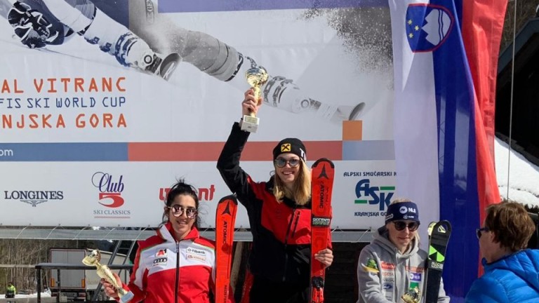 Ева Вукадинова грабна среброто в алпийския слалом на националното първенство