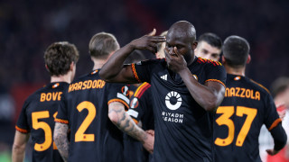 Челси би позволил на Ромелу Лукаку да отиде в Наполи