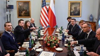 Полският президент Анджей Дуда направи предложение за разполагане на военна