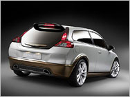 Volvo показа новото C30