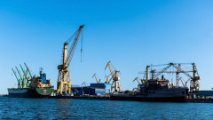 Шанс за спасение? Германски военен гигант обмисля инвестиция в закъсала корабостроителница на 10 км от България