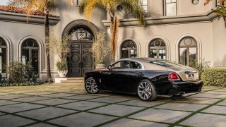 Броят на автомобилите премиум класа продадени от Rolls Royce Motor Cars