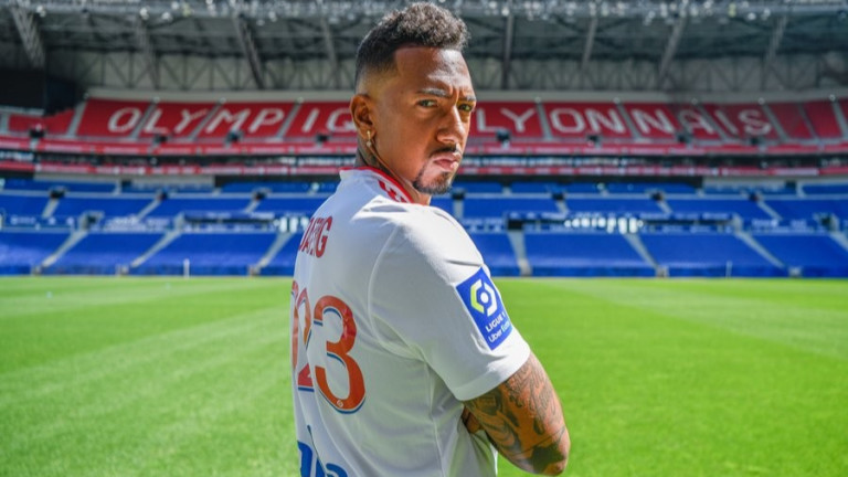 Германски защитник си тръгна от Олимпик (Лион)