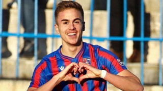 Крилото Кевин Додай избухна с два гола за Влазня при