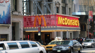 Срещу американската верига за бързо хранене McDonald s е заведено дело