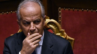 Италия заяви в сряда че съжалява за напрежението с Париж