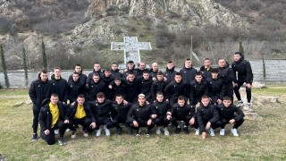 Две формации от школата на Ботев (Пловдив) на лагер в Сандански