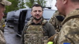  Зеленски: Украйна тази седмица реализира военни триумфи в Харковска област 