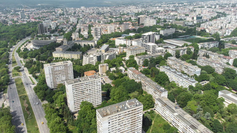 Третото поред тримесечие сделките с имоти в България намаляват. Доказателство,