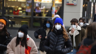Хонконг отмени задължителното носене на маски отбелязвайки края на едно