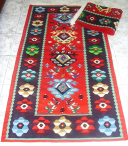 Чипровските килими - в ЮНЕСКО, поиска Плевнелиев