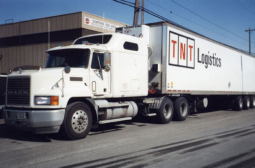 TNT инвестира в България и Румъния 