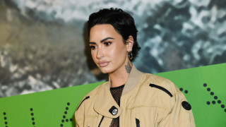 За битката на Деми Ловато със зависимостта към наркотиците не