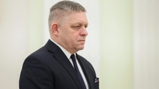 Премиерът на Словакия Роберт Фицо съобщи че ще посети Москва