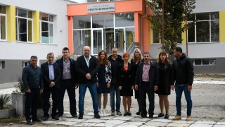 Министърът на младежта и спорта Красен Кралев прие реновираната сграда
