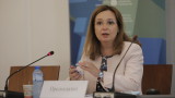 Зорница Русинова: Да плащаме в евро и ако има ръст на цените &ndash; да сигнализираме