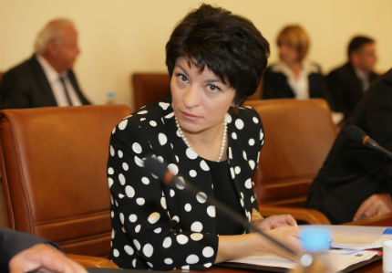 Десислава Атанасова: Какво ли пише в доклада на ДАНС за 2013?