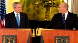 Буш: Две демократични държави са най-доброто решение за света