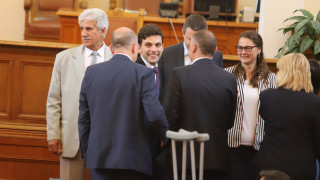 Вече бившият председател на парламента Никола Минчев ще остане депутат