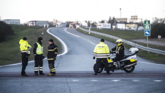 Датската полиция все още издирва четирима заподозрени в тероризъм след арести
