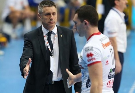 Италианците искат Стойчев за треньор на националите