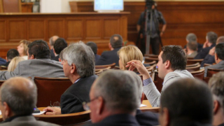 ДПС и патриотите отново се посдърпаха в НС