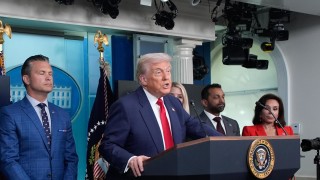 Американският президент Доналд Тръмп обяви че ще изпрати Националната гвардия