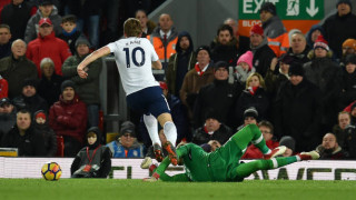 Защитникът на Ливърпул Върджил ван Дайк коментира спорните дузпи които