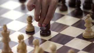 Днес бе дадено началото на първия шахматен турнир за купа Женски