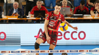 Националът Александър Николов и Кучине Лубе Чивитанова бяха детронирани като