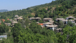 Старинна къща се срути в центъра на Ковачевица