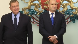 България разполага със средства и пилоти но нямаме самолети Това