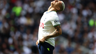 Отборът на Тотнъм продължава пропадането си в английската Висша лига