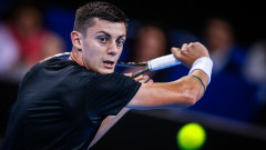 Александър Лазаров тренира със световна тенис звезда
