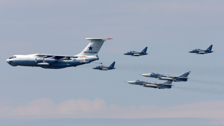 Руски ядрени стратегически бомбардировачи са прелетяли над Тихия океан, Японско