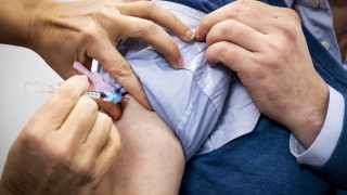Ваксинираният с новата руска назална ваксина срещу коронавирус може да