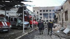 Седем ранени след нощен ракетен удар в Днипро