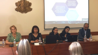 Учениците искат упражнения и експерименти в клас, родителите - добър учител