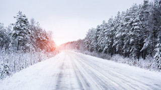КАТ предупреждава как да сме внимателни по зимните пътища 