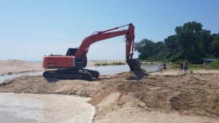 Екоинспекцията спря незаконен строеж край река Камчия