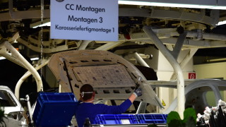 Коронавирусът тласна Германия в историческа рецесия съобщават АФП и Блумбърг