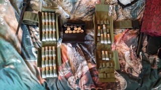 Иззеха голям боен арсенал при спецакция в Бургас