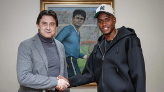 Нападателят Хуан Переа вече е футболист на Левски Бившият играч