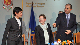 Близо 3 млн. българи вече с нови документи