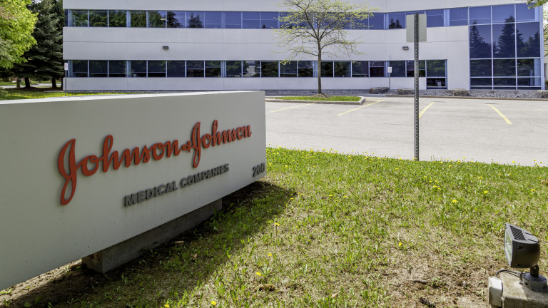 Ваксината на Johnson & Johnson стана третата одобрена в САЩ 