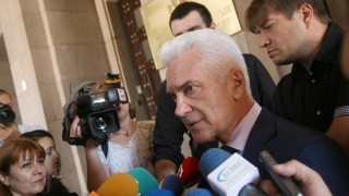Лидерът на Атака Волен Сидеров призовава своя коалиционен партньор Валери
