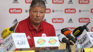 Треньорът на ФЛ ЦСКА 1948 Любослав Пенев разкри че